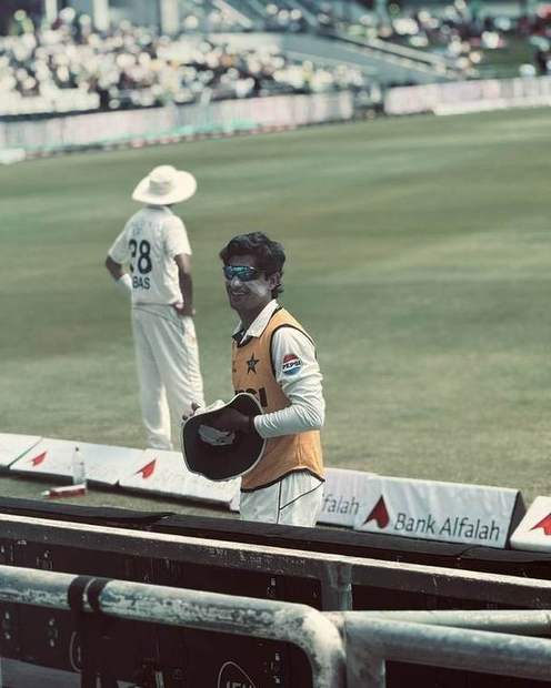 A Pakistan substitute fielder